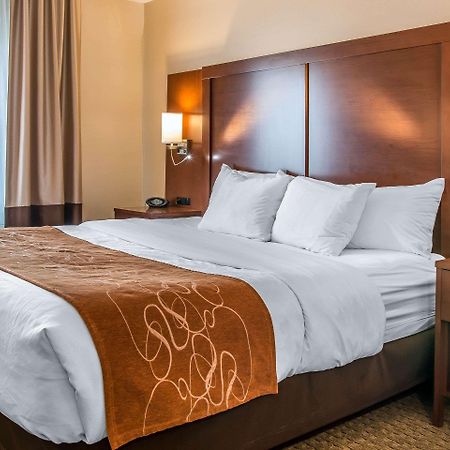 Comfort Suites Wixom Buitenkant foto