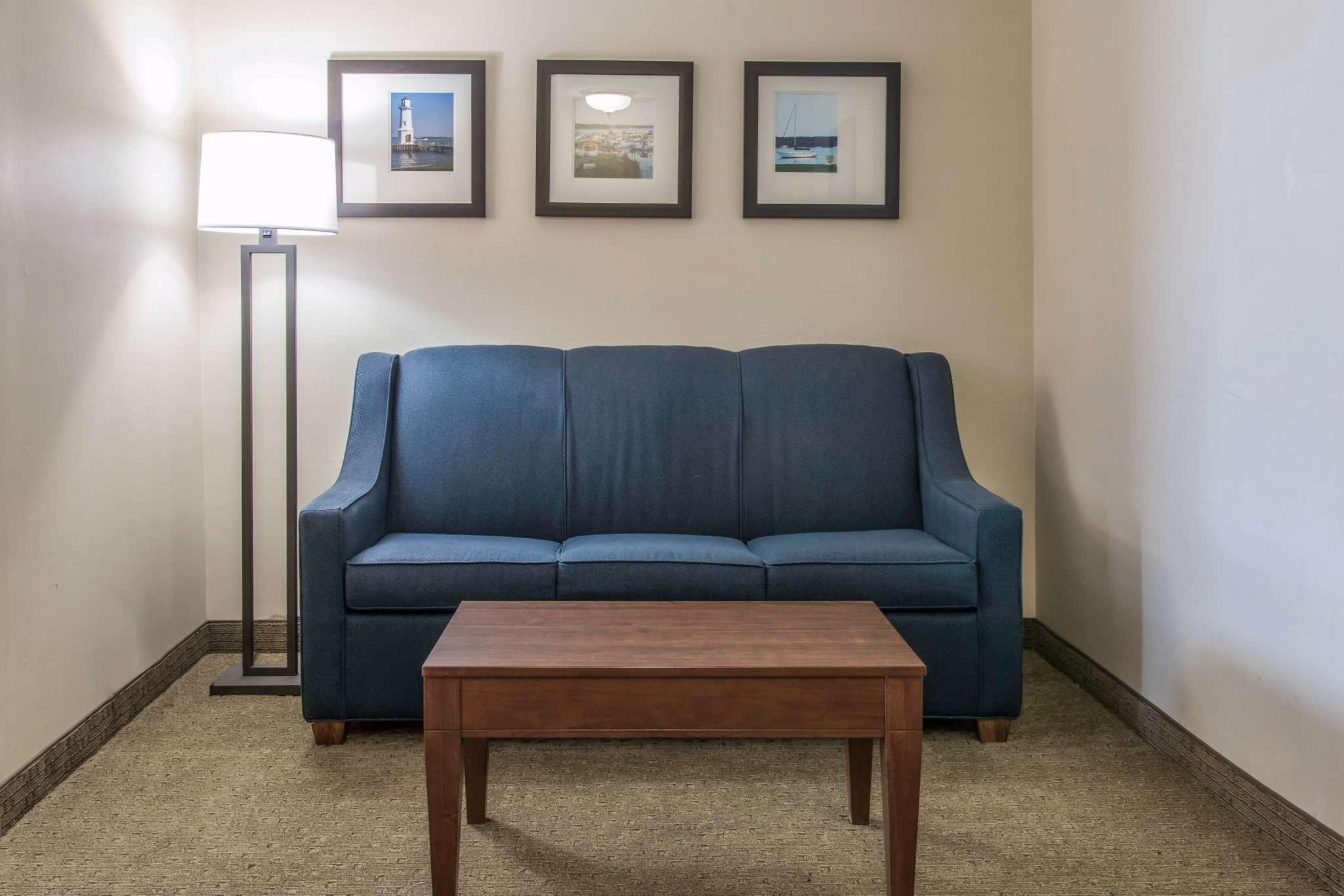 Comfort Suites Wixom Buitenkant foto