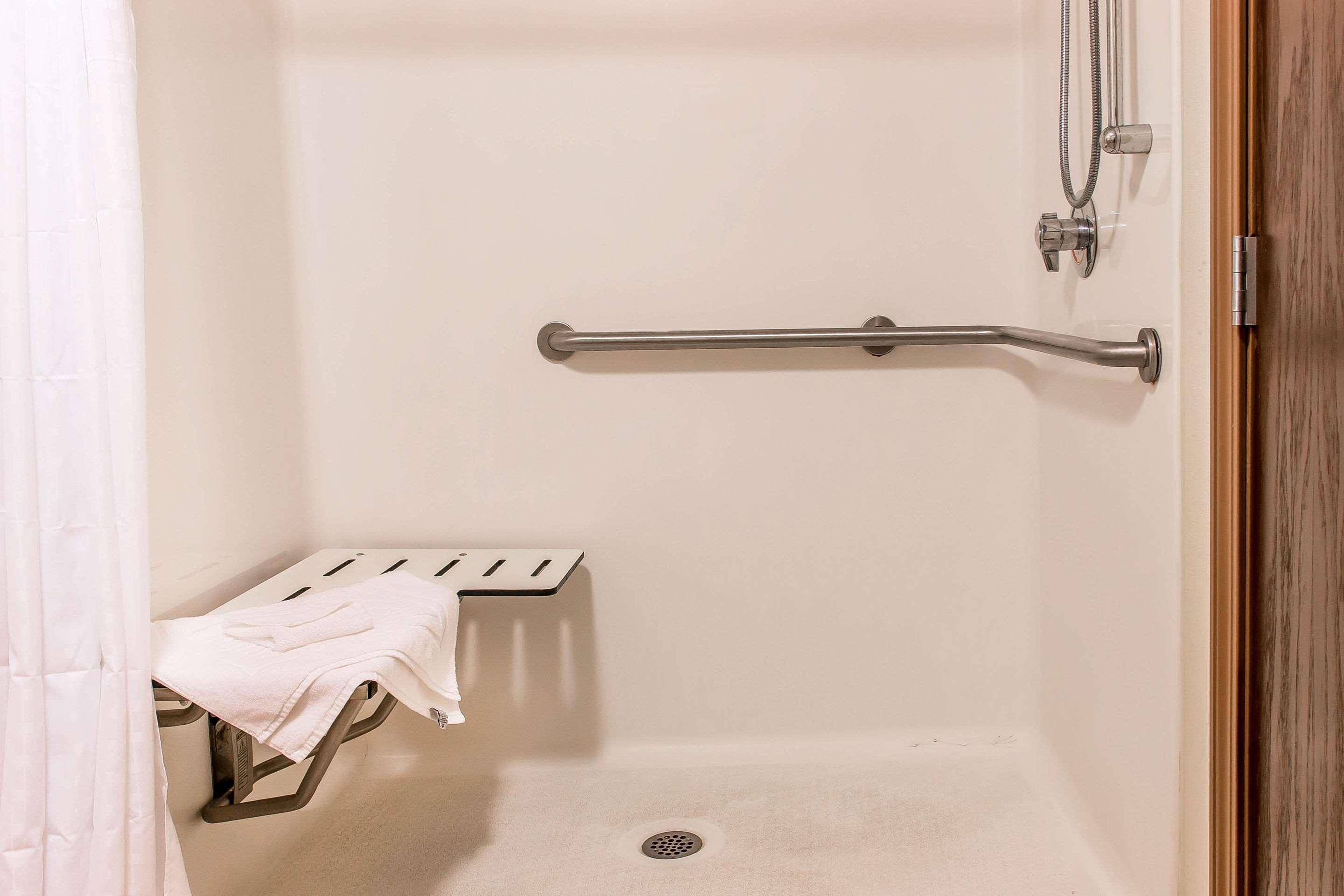 Comfort Suites Wixom Buitenkant foto