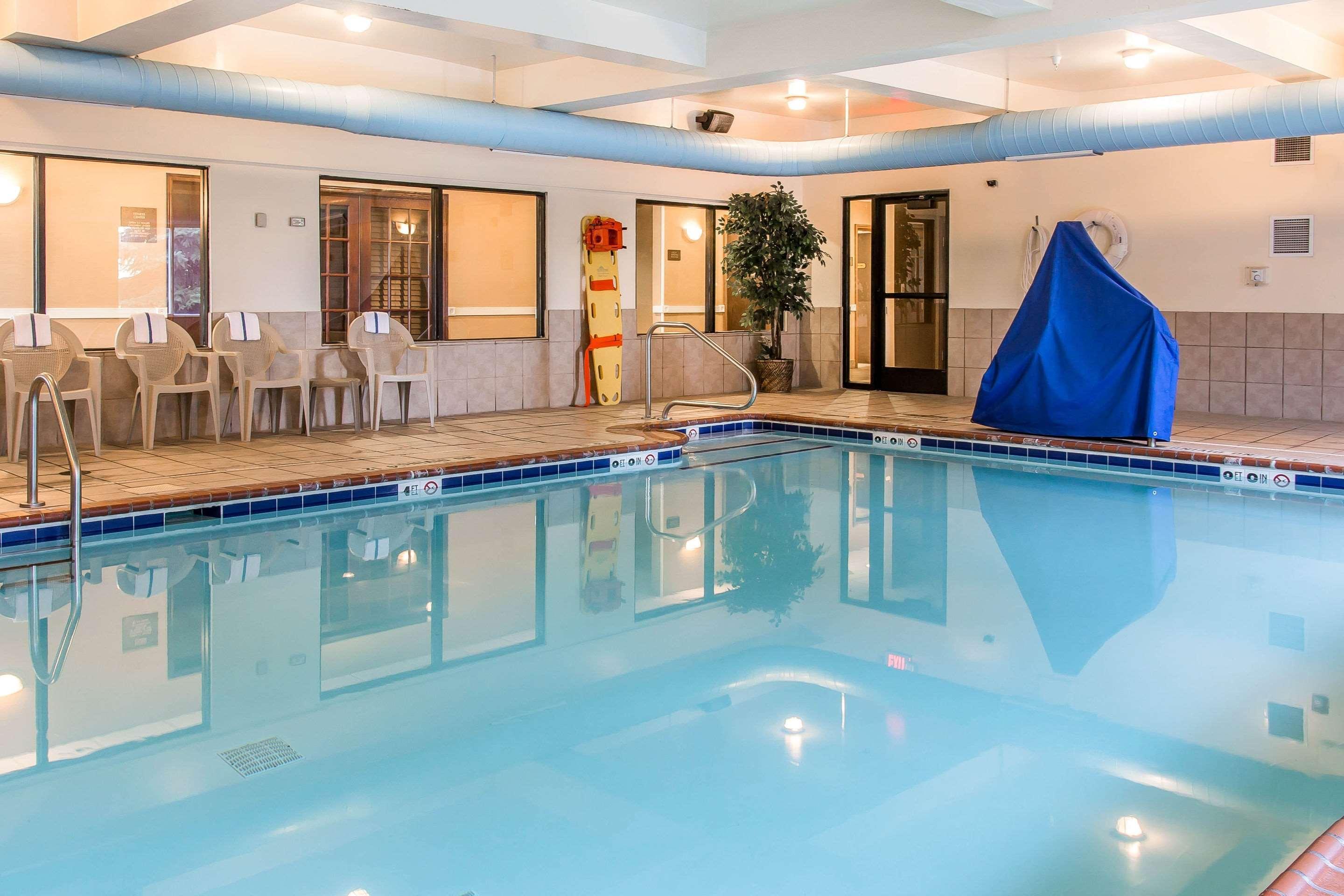 Comfort Suites Wixom Buitenkant foto