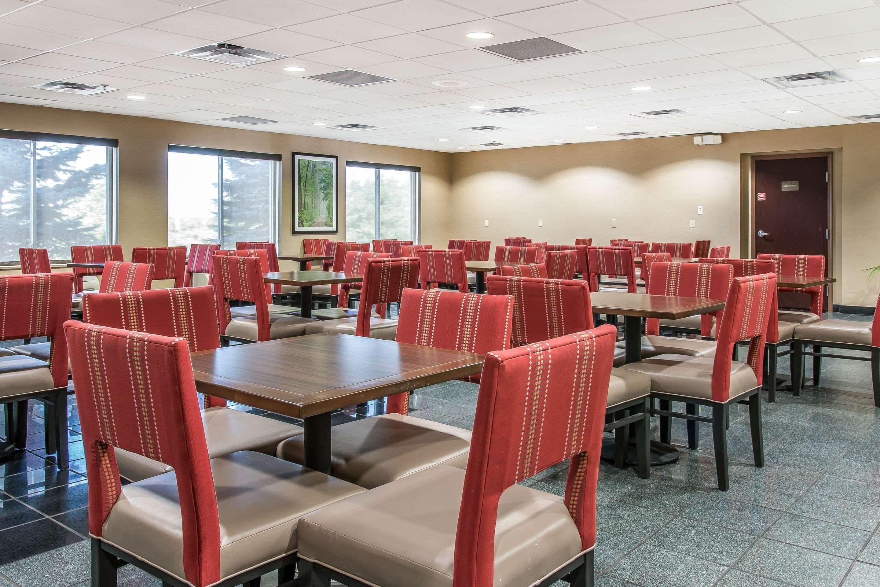 Comfort Suites Wixom Buitenkant foto