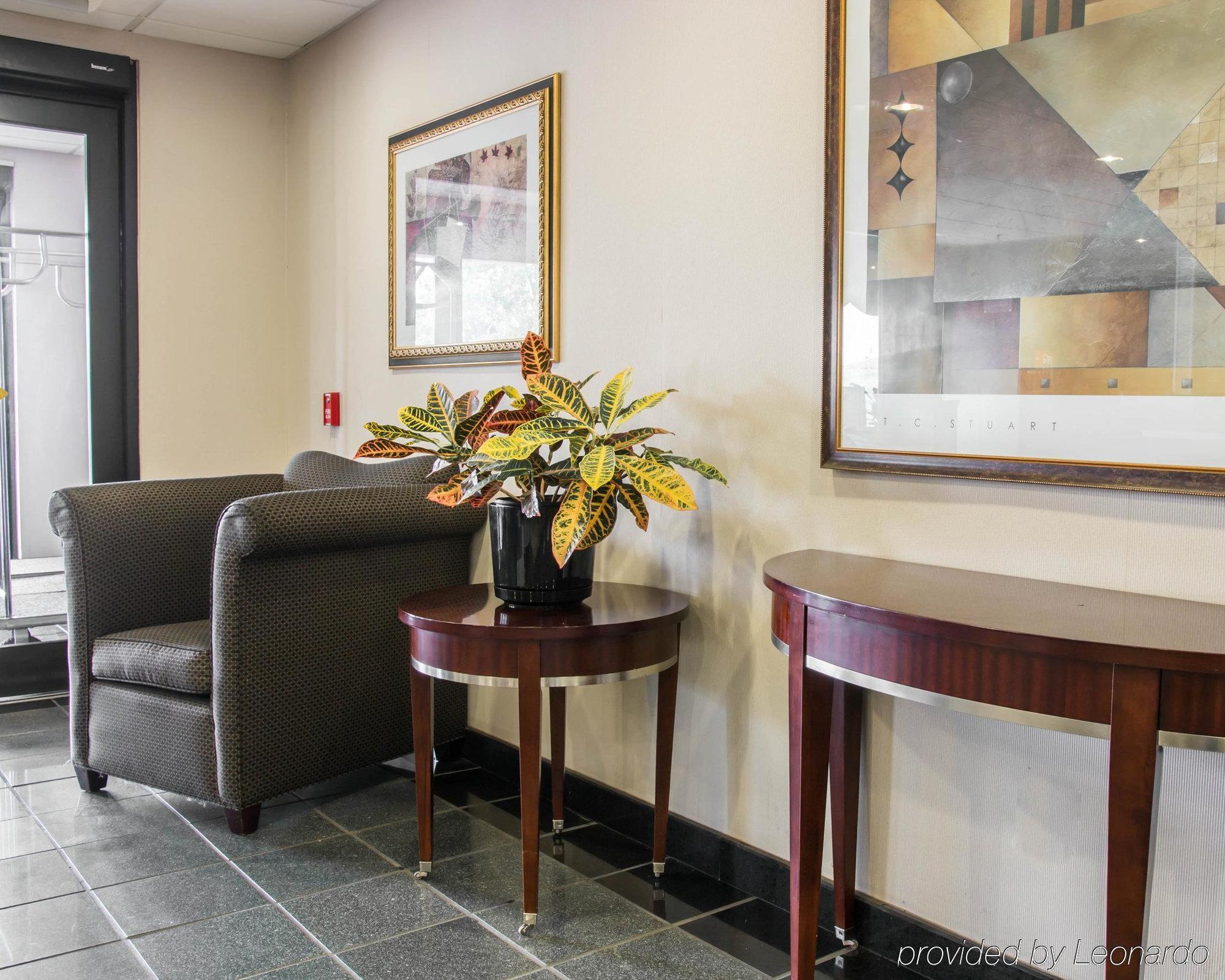 Comfort Suites Wixom Buitenkant foto
