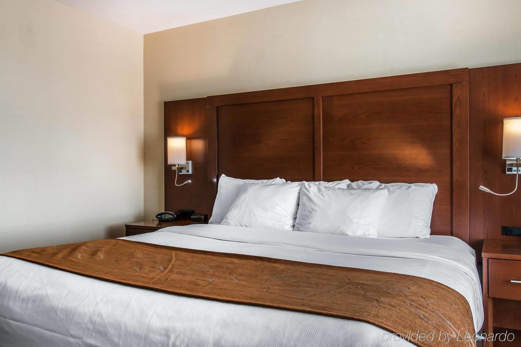 Comfort Suites Wixom Buitenkant foto